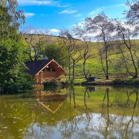 Log Cabin/Hot Tub On Private Lake Jurassic Coast Bridport Zewnętrze zdjęcie